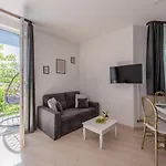 Апартаменты Z Balkonem Lazur 250m Od Morza