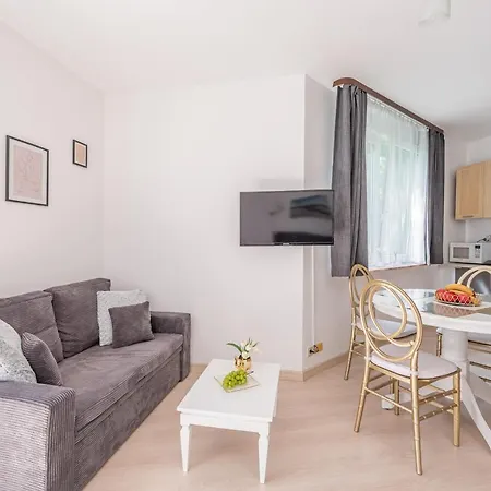 Apartmán Z Balkonem Lazur 250m Od Morza *